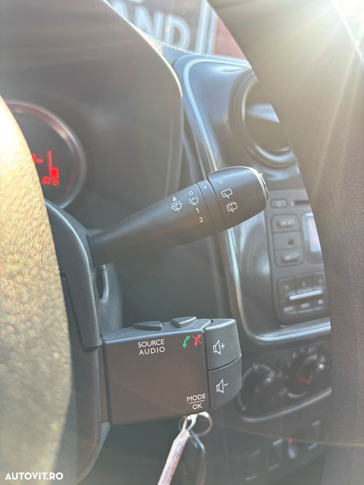 Dacia Logan 1.0 SCe Laureate - 18