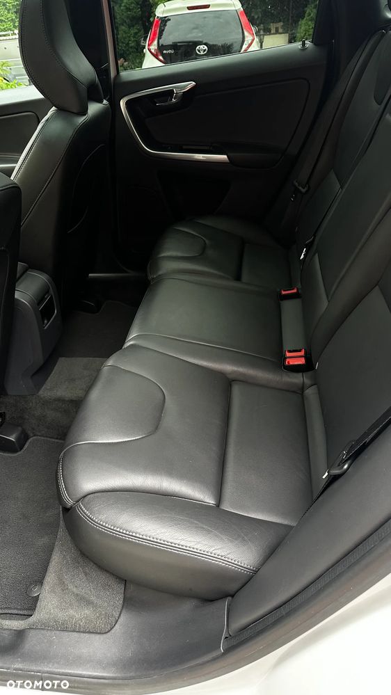 Volvo XC 60 D4 AWD Summum - 12
