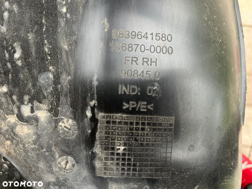 Opel Astra L nadkole prawe - 2