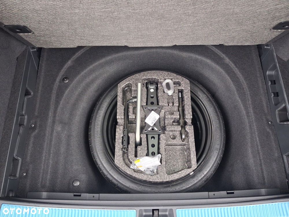 Volkswagen Passat - 15