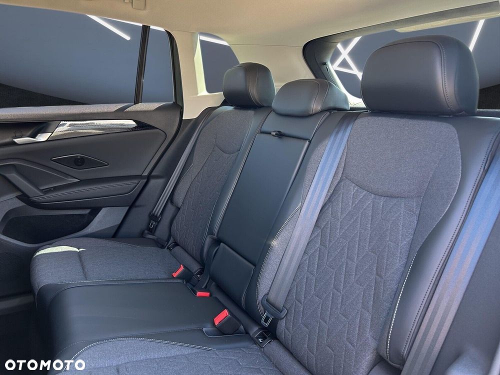 Volkswagen Tiguan - 8