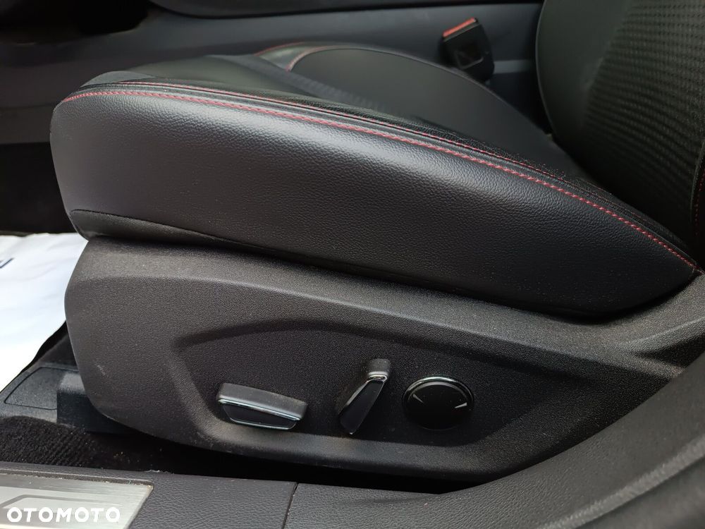 Ford Mondeo 1.5 EcoBoost ST-Line X - 29