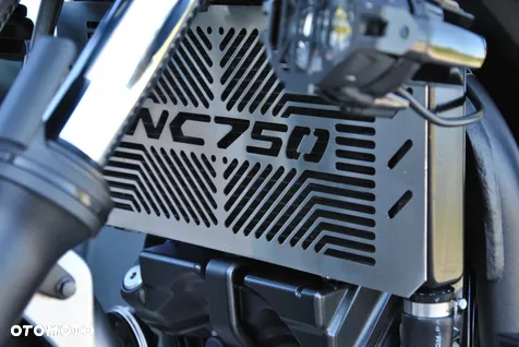 Honda NC - 17