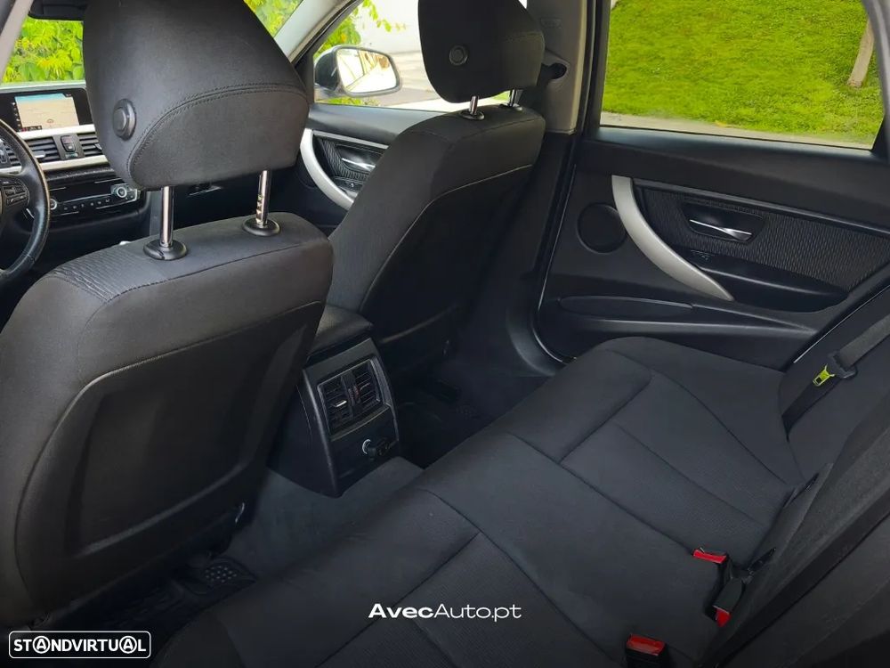 BMW 318 d Aut. Advantage - 19