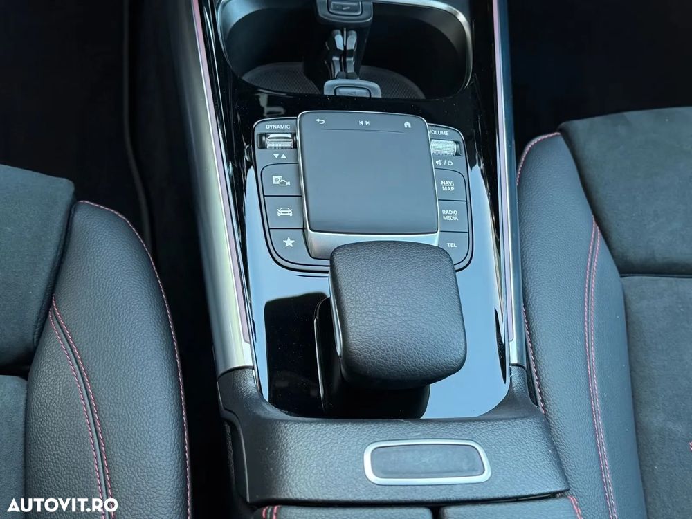 Mercedes-Benz GLA 200 d 4MATIC 8G-DCT AMG Line - 14