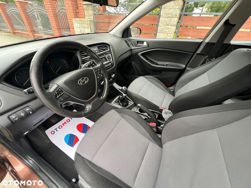 Hyundai i20 blue 1.2 Style - 8