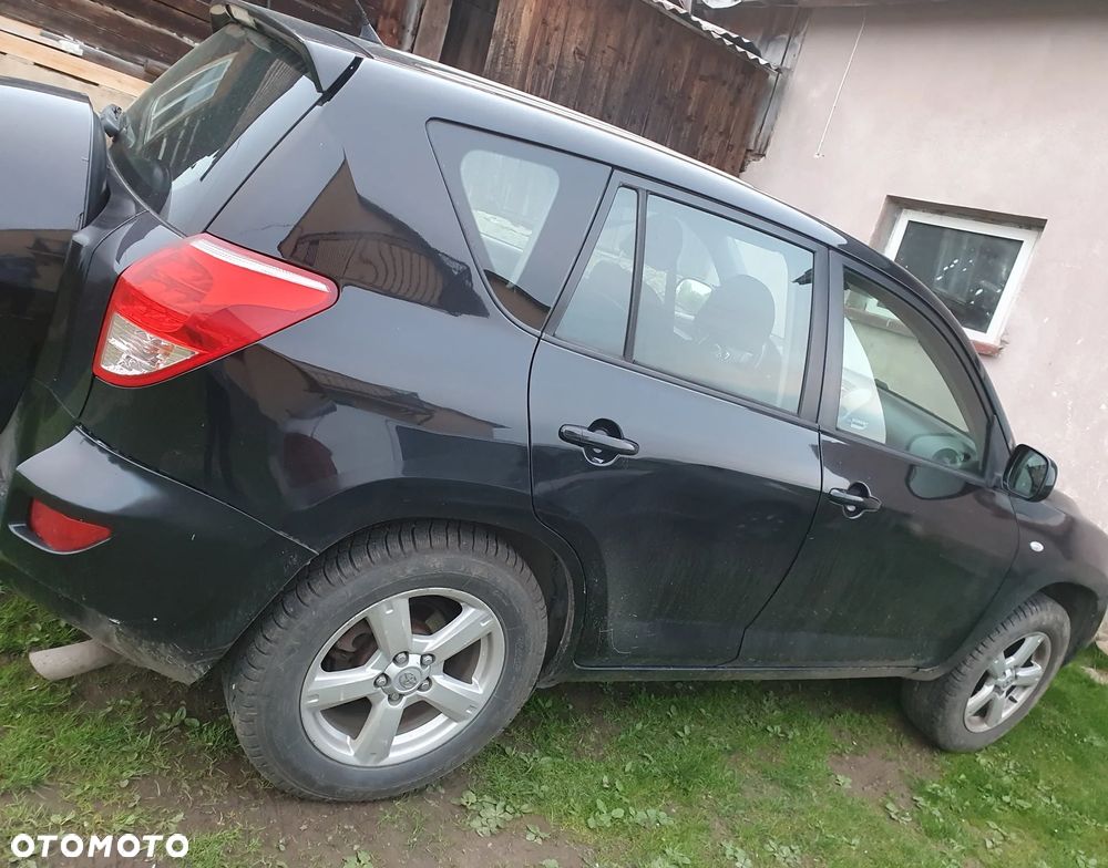 Toyota RAV4 - 2