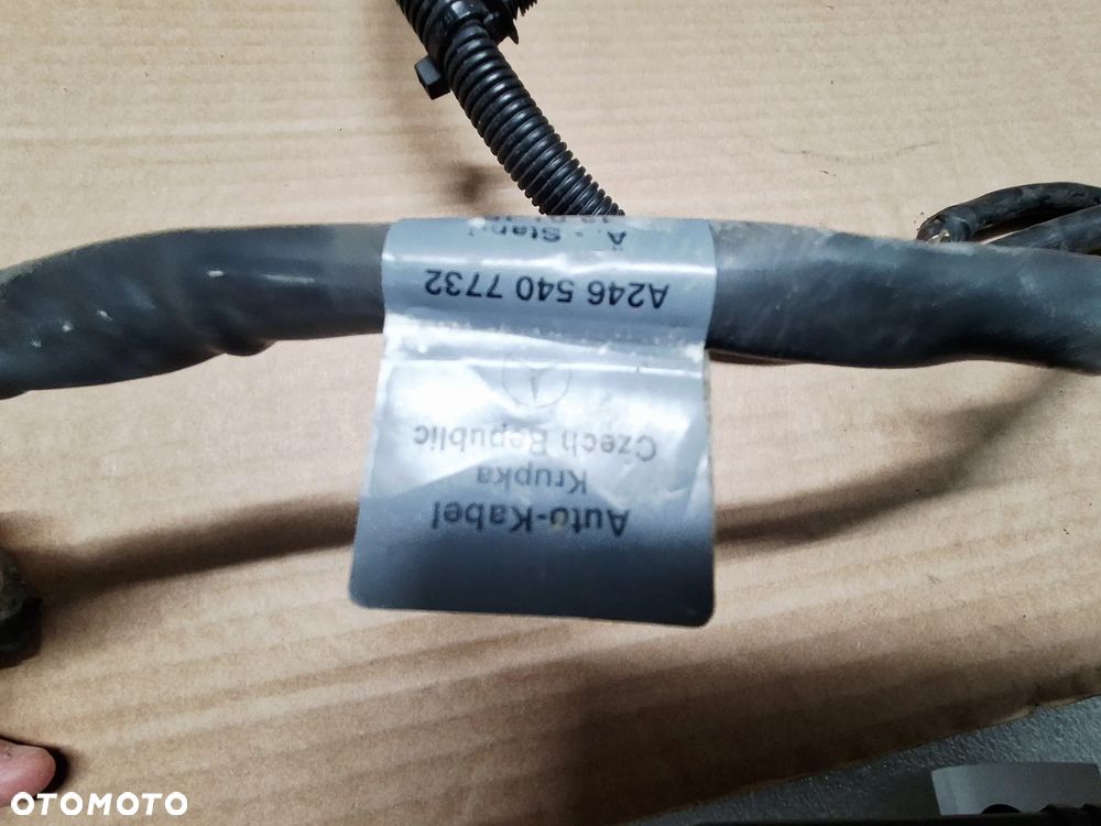 MERCEDES B-KLASA W246 KLEMA PLUSOWA A2465407732 - 7