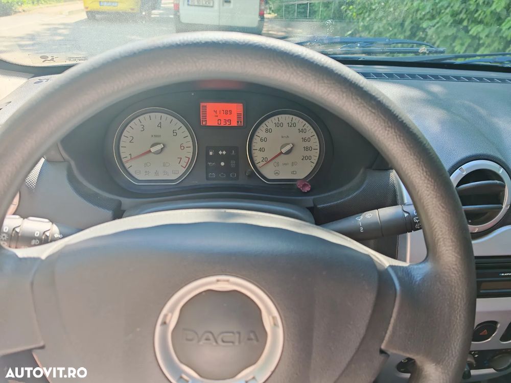 Dacia Sandero 1.4 MPI - 11