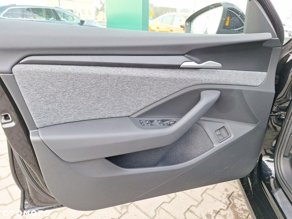 Skoda Superb 1.5 TSI Plug-in Hybrid Selection DSG - 12