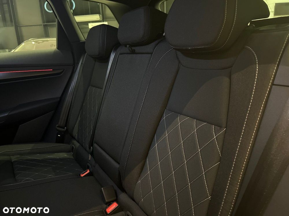 Skoda Karoq 1.5 TSI ACT Sportline DSG - 33