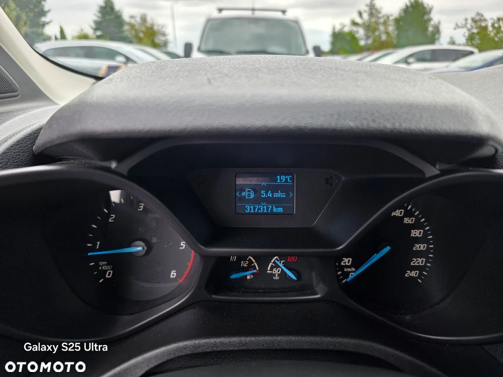 Ford Transit Connect - 36