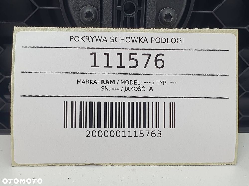 POKRYWA SCHOWKA PODŁOGI RAM 1500 2020 2018 - 6
