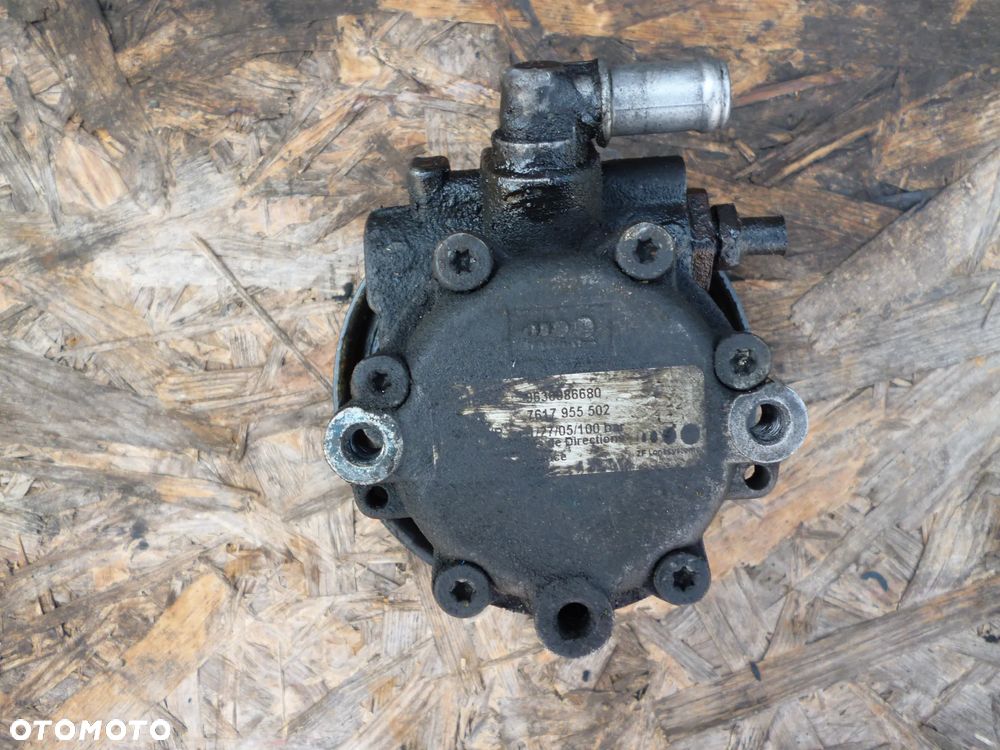 CITROEN C5 II 2.2 HDI POMPA WSPOMAGANIA - 2