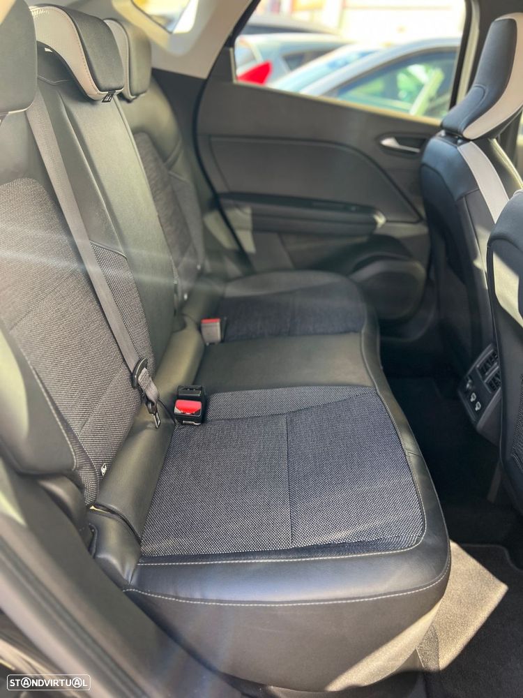 Renault Captur 1.0 TCe Techno - 36
