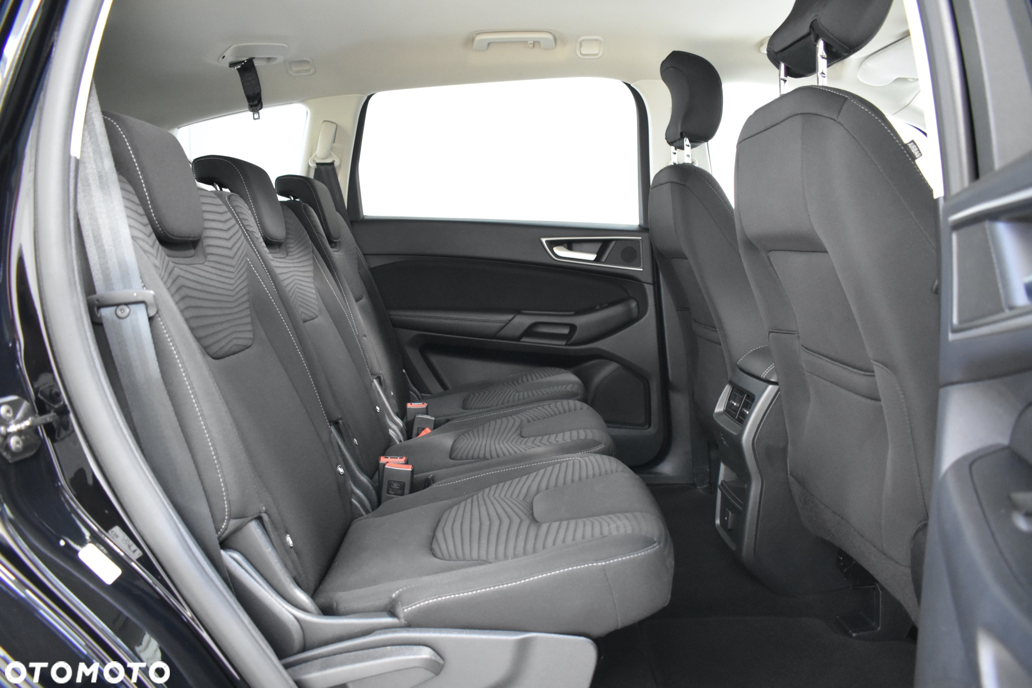 Ford S-Max 2.0 TDCi Trend - 26