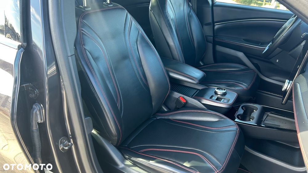 Ford Mustang Mach-E AWD PREMIUM - 26