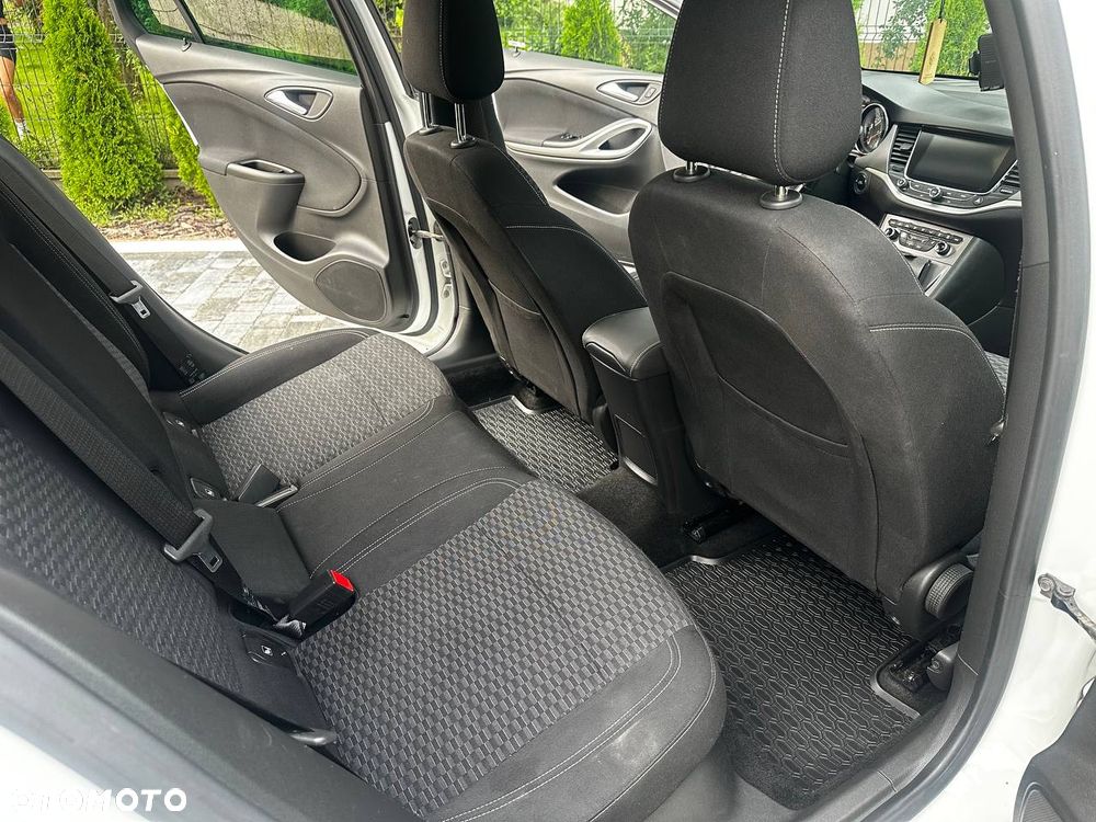 Opel Astra 1.6 CDTI Elite - 22