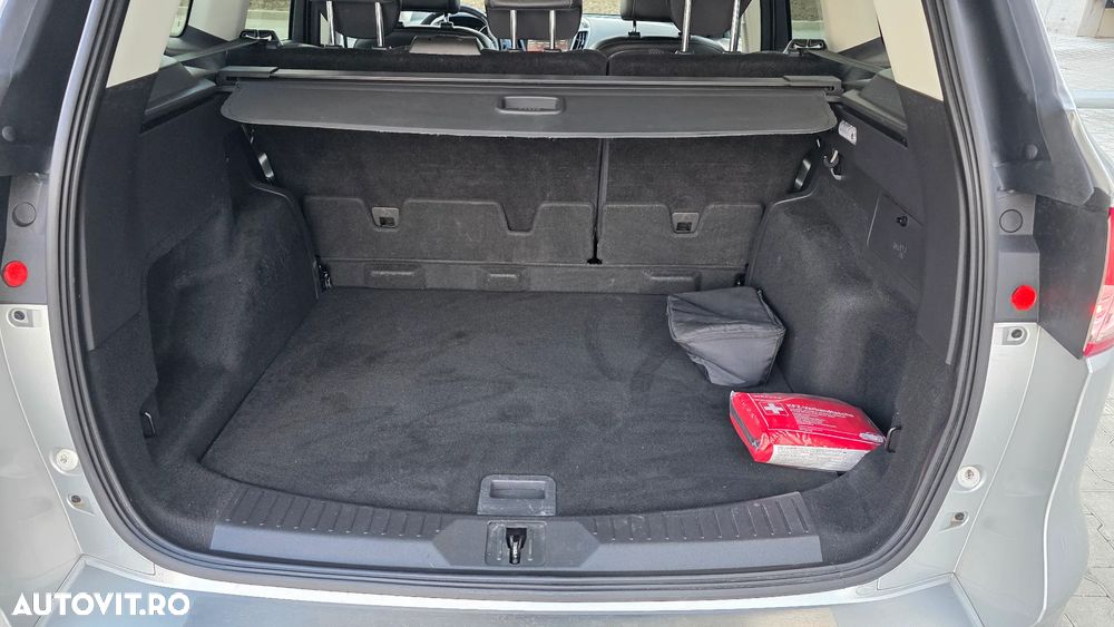 Ford Kuga 1.5 EcoBoost 2x4 Titanium - 12