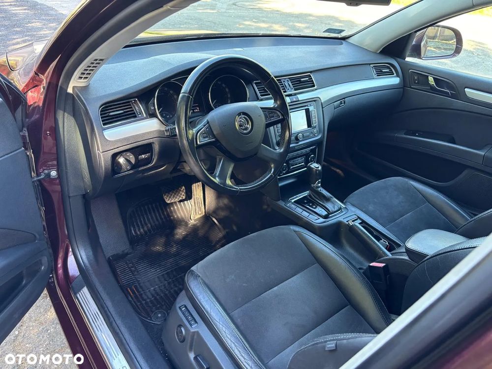 Skoda Superb 2.0 TDI 4x4 Platinum DSG - 18