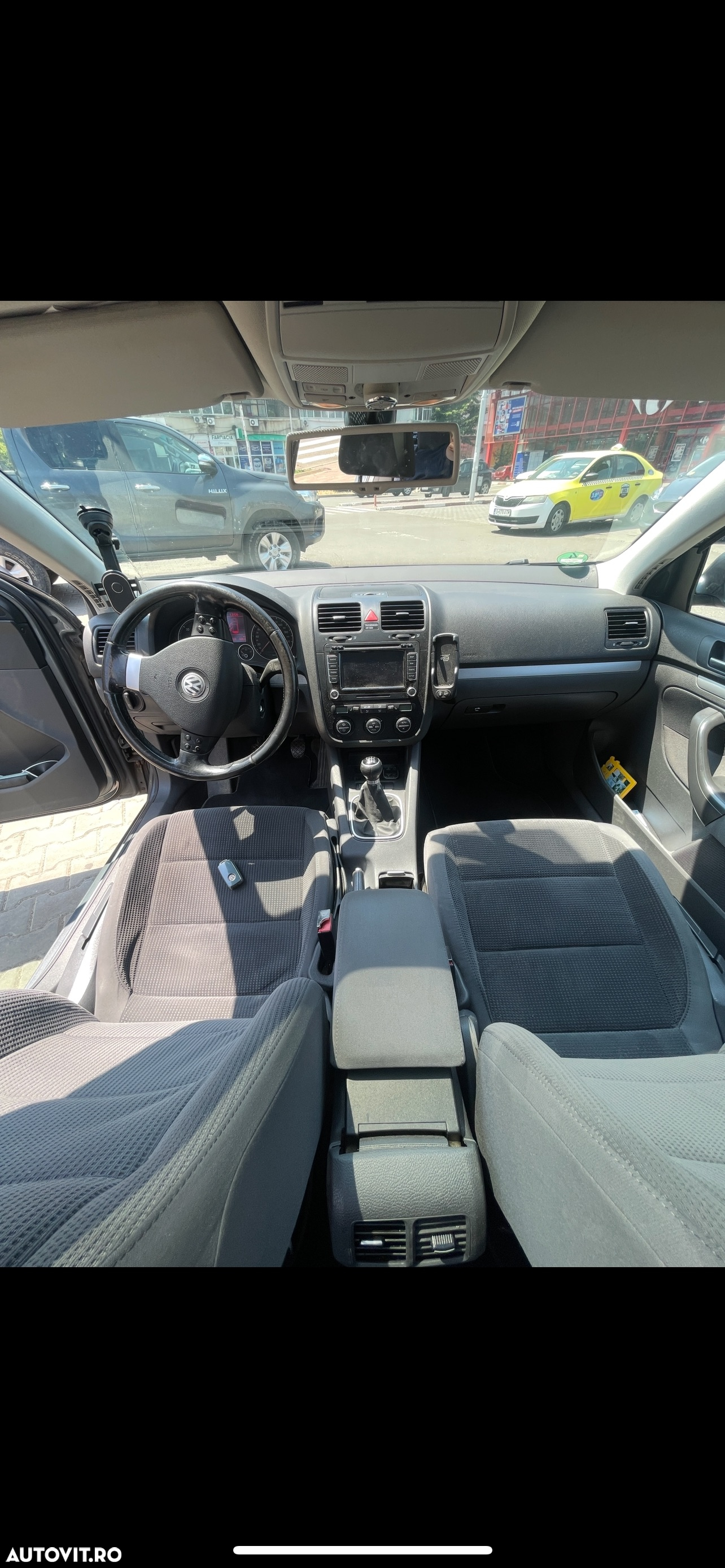 Volkswagen Golf - 5