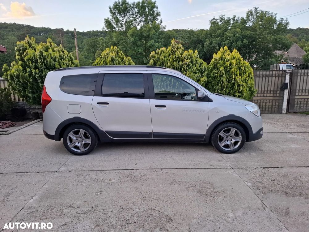 Dacia Lodgy dCi 110 Stepway Celebration - 4