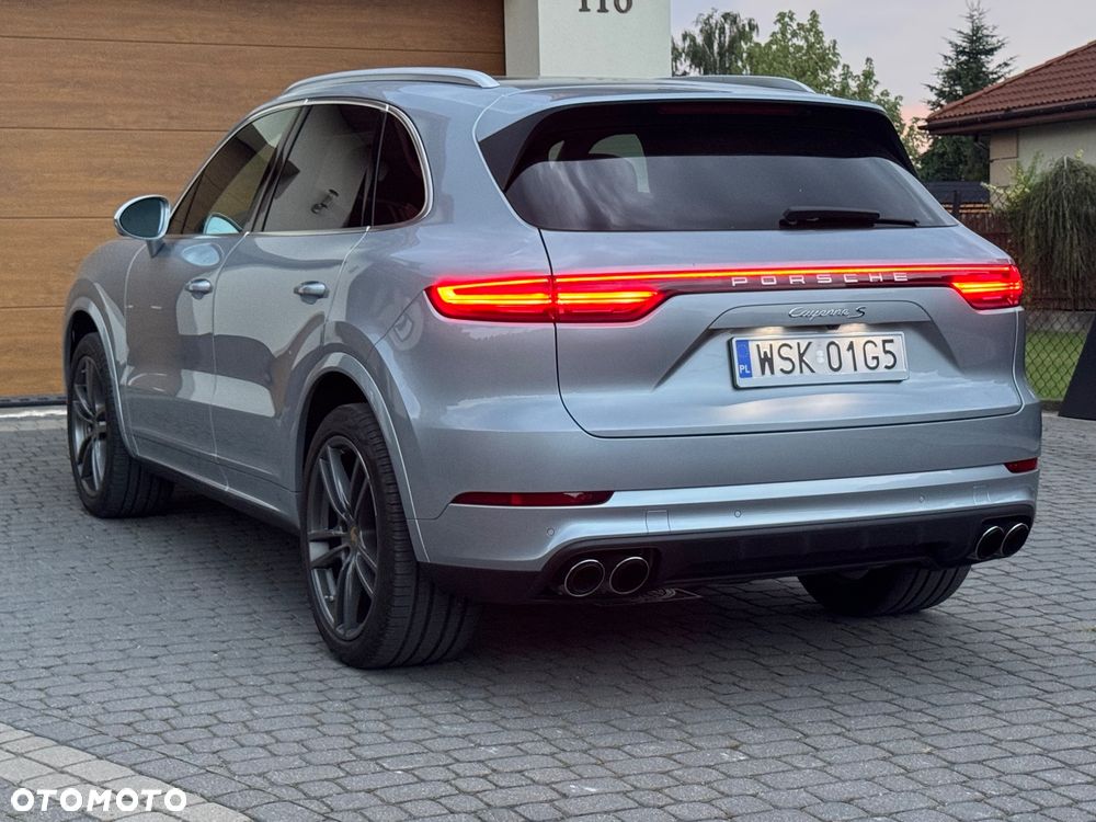 Porsche Cayenne S - 16