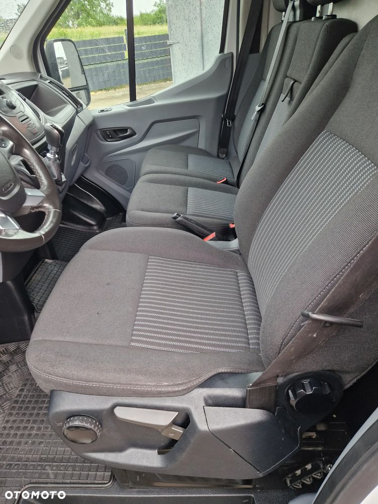 Ford Transit - 11