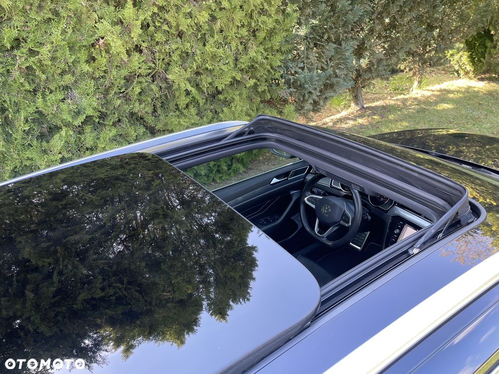 Volkswagen Passat - 12