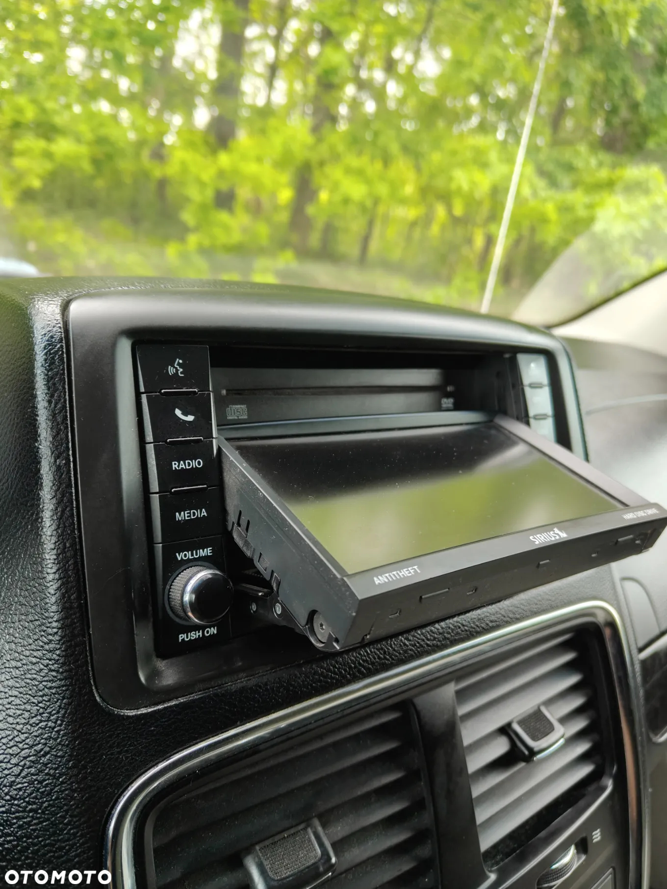 Dodge Grand Caravan 3.6 R/T - 29