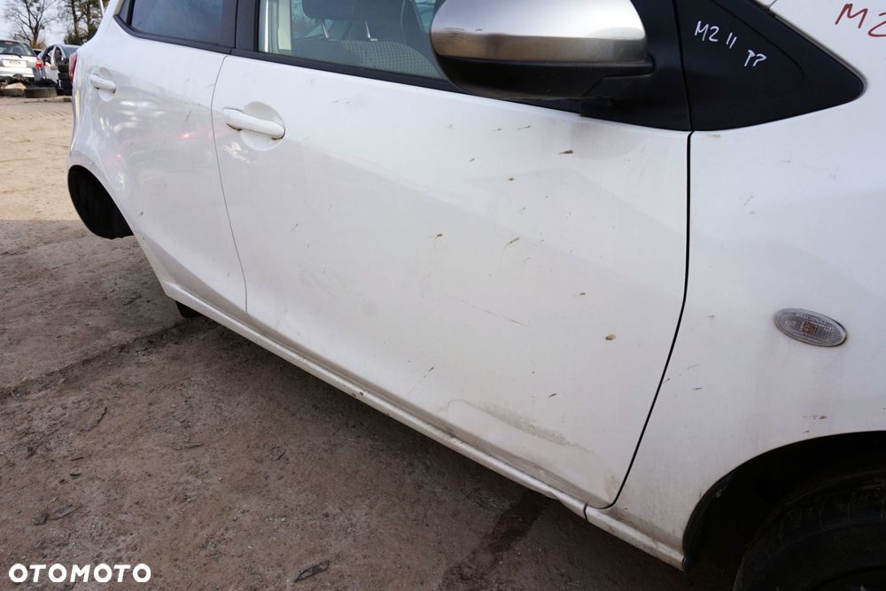 DRZWI PRZEDNIE PRAWE 2 II DE LIFT 5D HB 34K  BIAŁY MAZDA 2010-2014 - 4