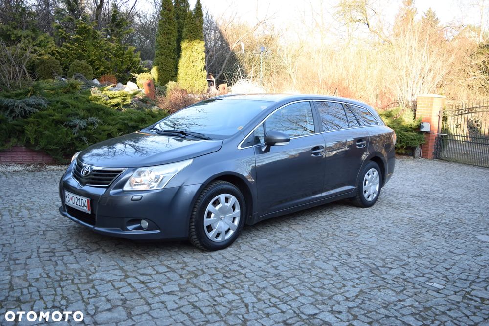 Toyota Avensis 2.0 D-4D Business Edition - 2