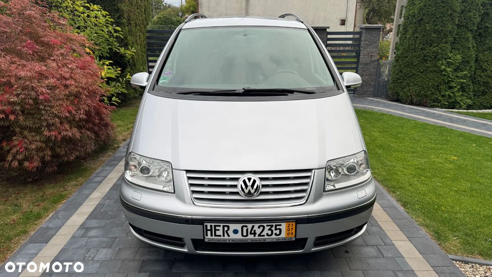 Volkswagen Sharan 2008 photo 2