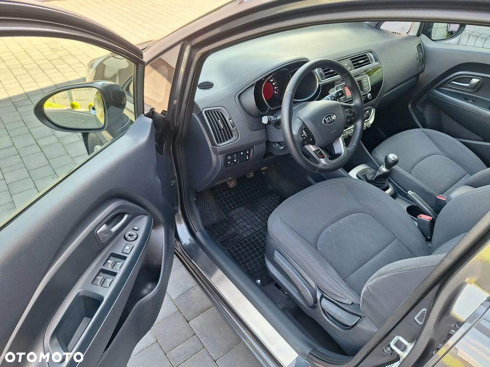 Kia Rio 1.2 L Business Line - 8
