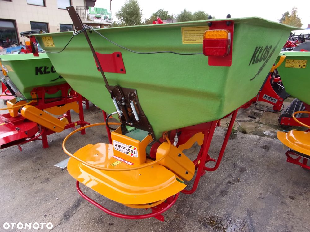 Inny Rozsiewacz nawozów i wapna, taśmowy jedno i dwu tarczowy Kłos, Motyl 300, 400, 600, 800 1000 litrów, Rozsiewacz nawozów dwutarczowy ABRA2 - MAXI, Semior, Unior, Unior2, Mini, Mini2, Rozsiewacz dwutarczowy DEX-WAL (Lift, Tornado duo Turbo), Rozsiewacz nawozów Pronar  FD1-M05 - 7