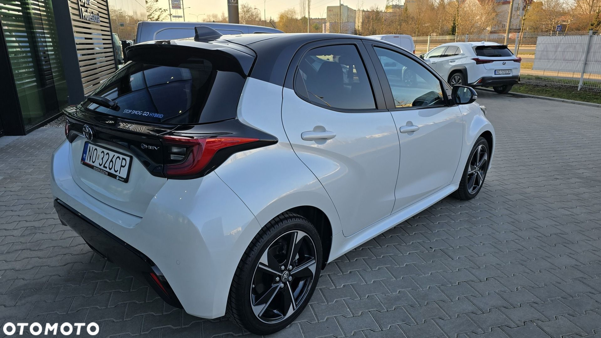Toyota Yaris - 4
