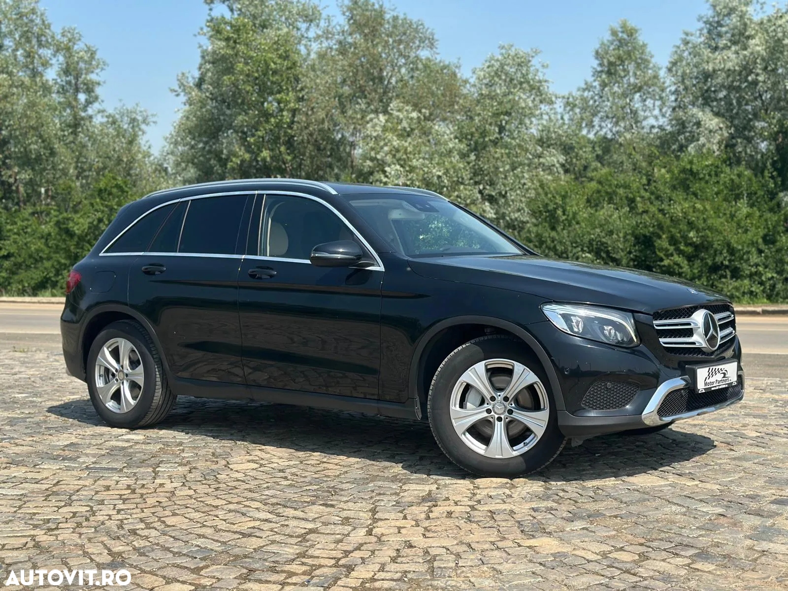 Mercedes-Benz GLC 250 d 4Matic 9G-TRONIC Exclusive - 2