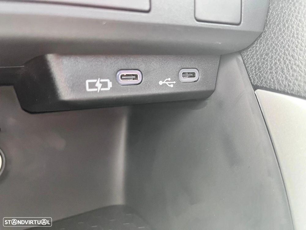 Mazda 2 1.5 L Hybrid VVT-i Centre-Line - 12