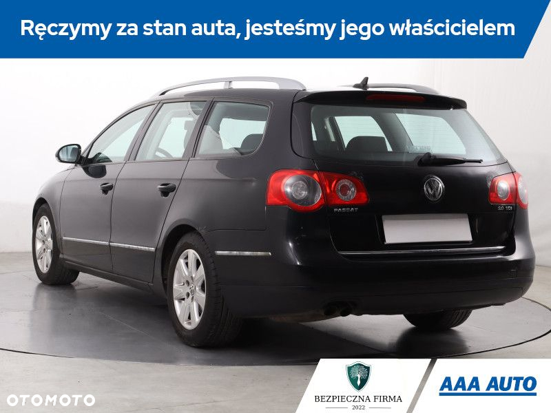 Volkswagen Passat - 5
