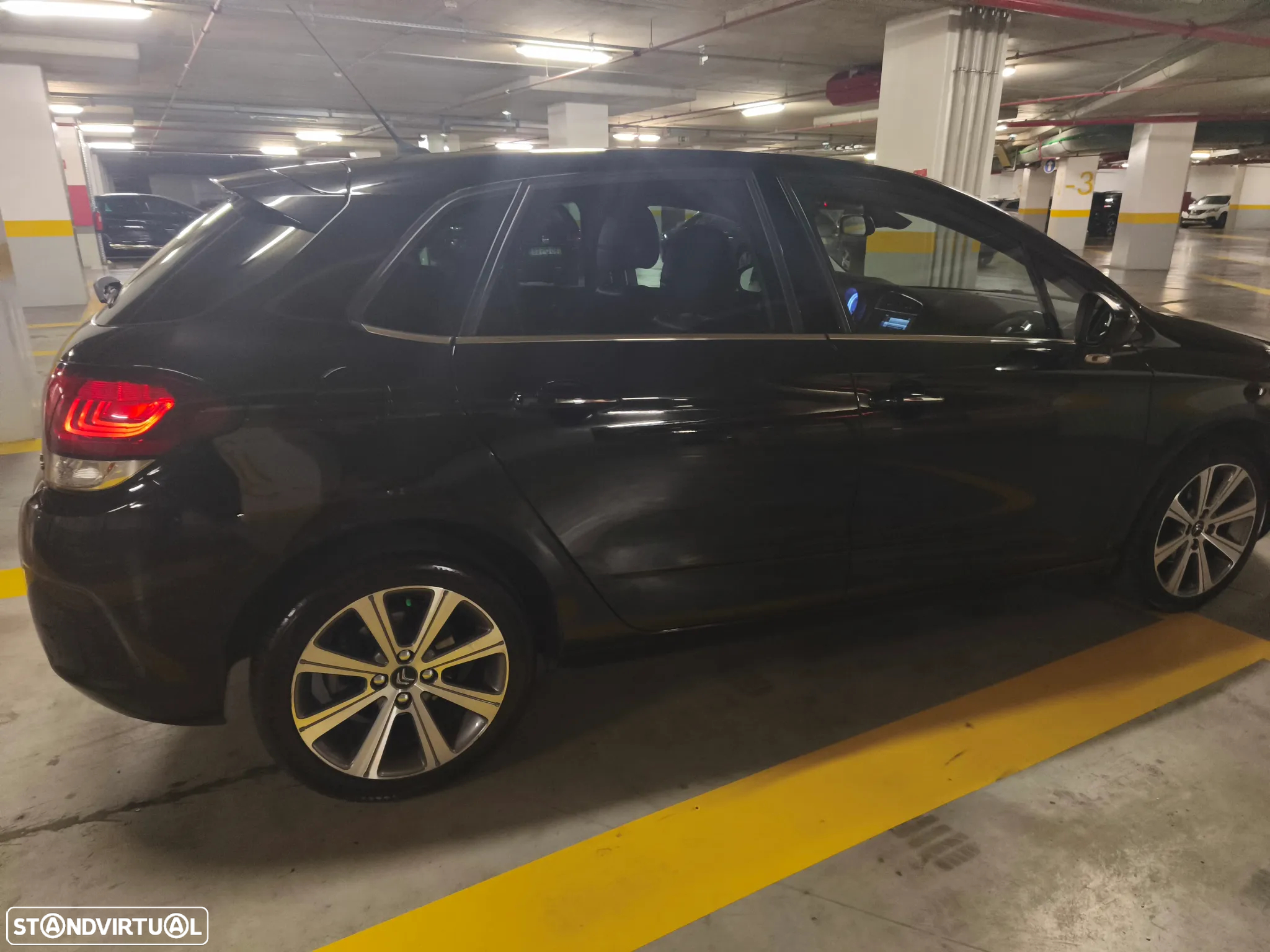 Citroën C4 1.6 BlueHDi Shine - 20