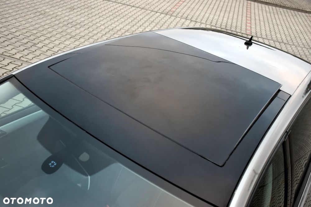 Volkswagen Golf 1.6 TDI BlueMotion Technology Cup - 20