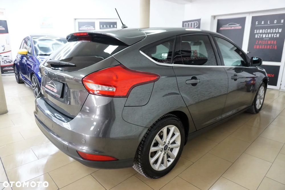 Ford Focus 1.6 FF Ambiente - 9