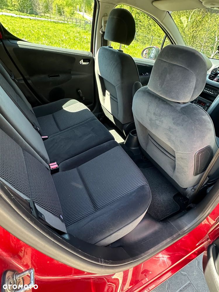 Peugeot 207 1.6 Trendy - 20