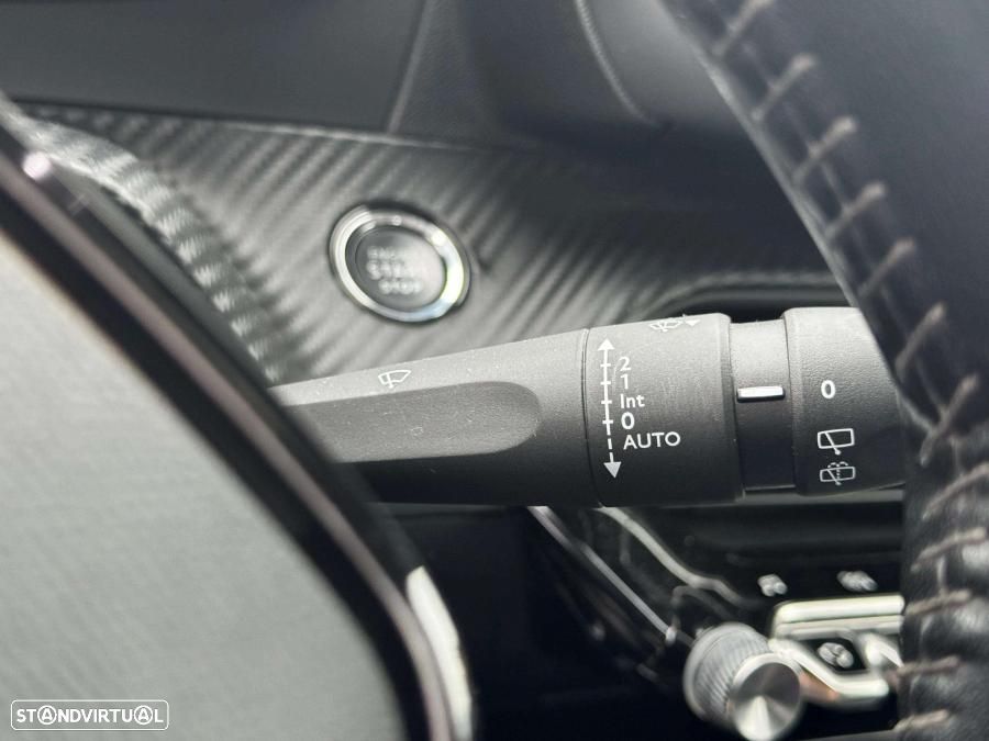 Peugeot e-2008 50 kWh GT Pack - 14