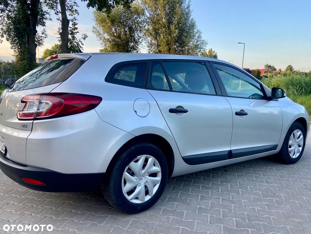 Renault Megane 1.5 dCi Authentique - 6