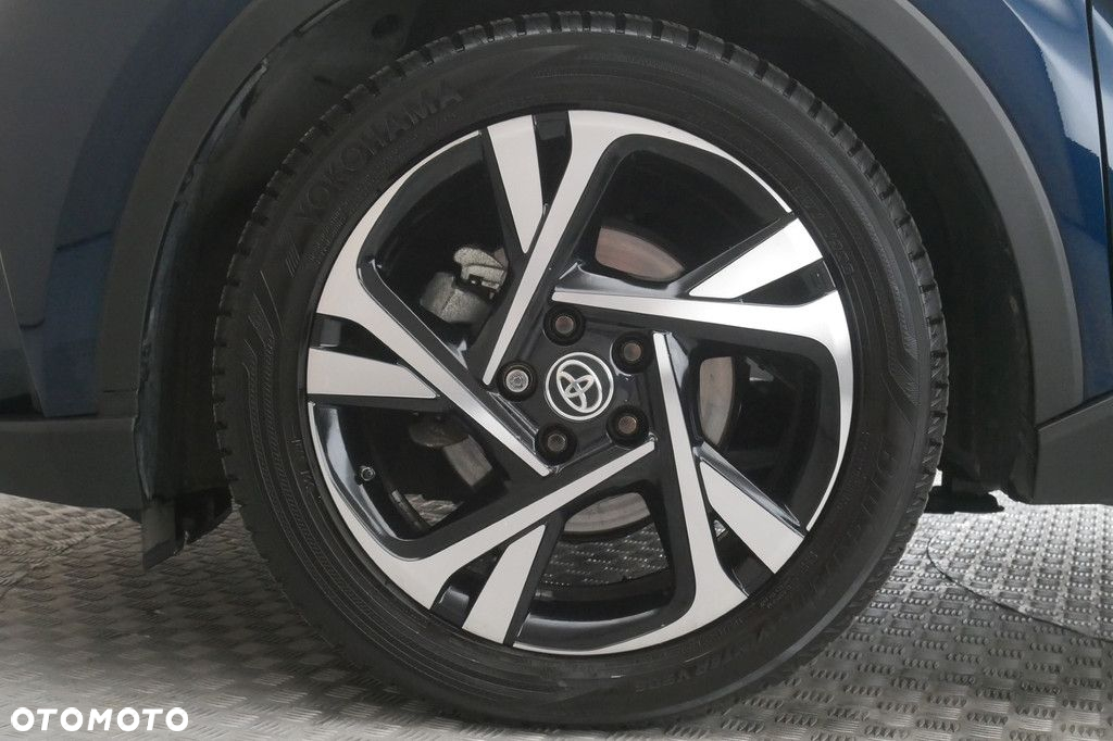 Toyota C-HR - 14