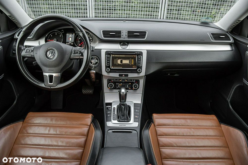 Volkswagen Passat Variant 2.0 TDI DSG BlueMotion Technology Highline - 5