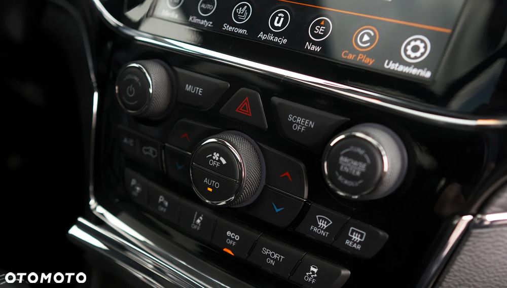 Jeep Grand Cherokee 5.7 V8 HEMI 4WD Automatik Summit - 32