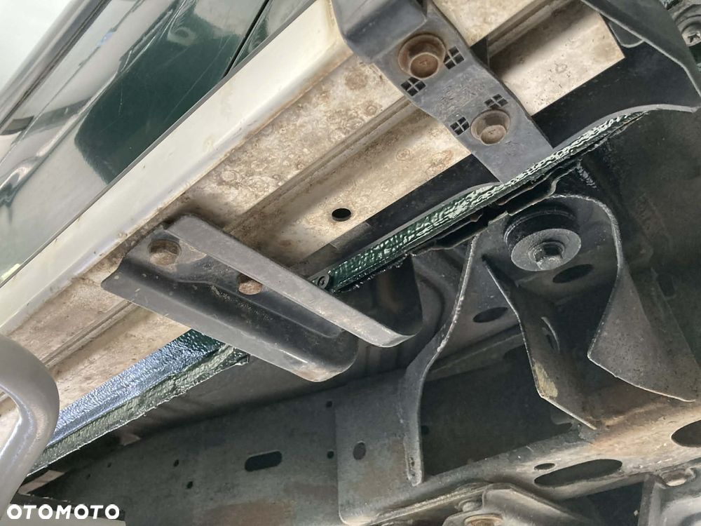 Nissan Patrol 2.8 TDI - 20