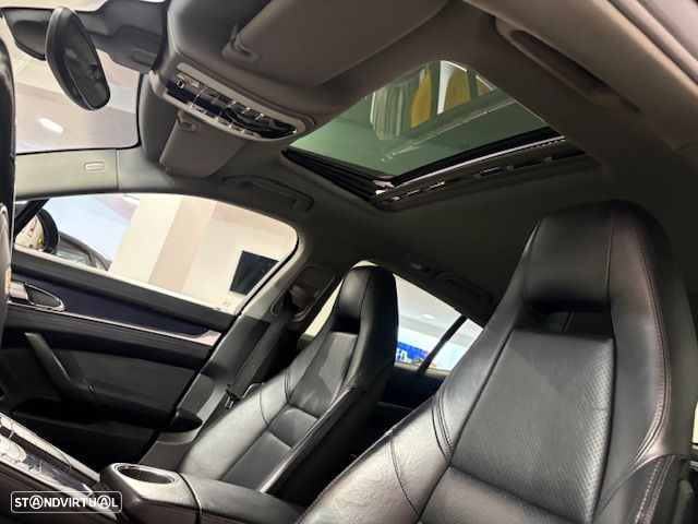 Porsche Panamera S Hybrid - 28